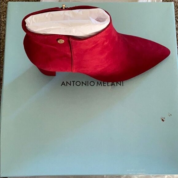 Antonio Melani Shahn Red booties - Picture 2 of 6